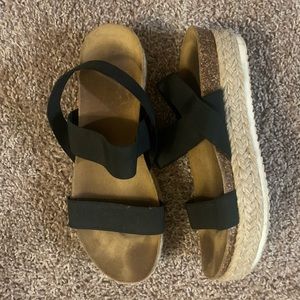 Steve Madden platform sandals